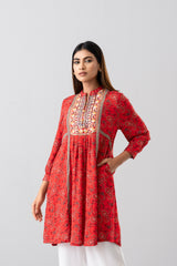 Smart Fit Embroidered Viscose Ethnic Kurti