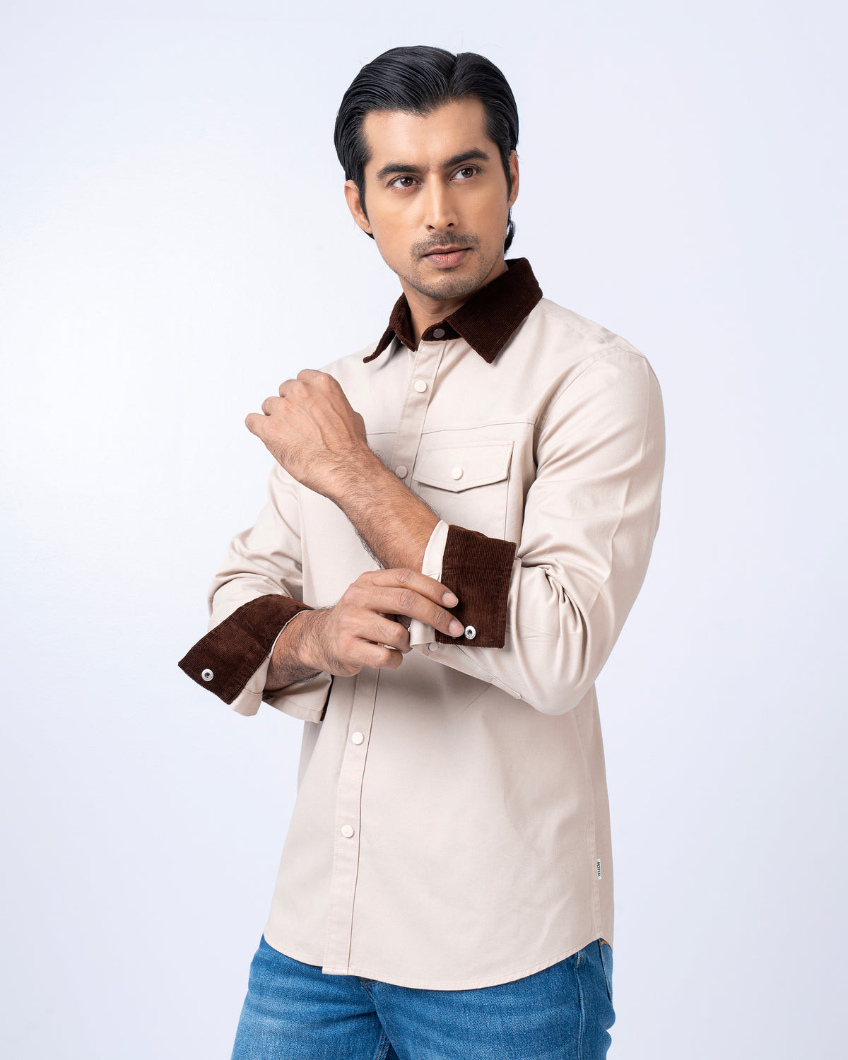 Regular Fit Solid Casual Shirt