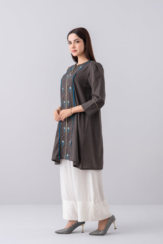Smart Fit Embroidered Ethnic Kurti