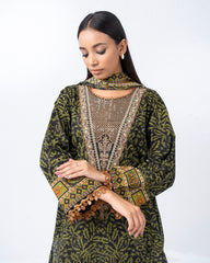 Smart Fit Embroidered Two-Piece Lawn