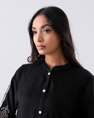 Smart Fit Embroidered Ethnic Kurti