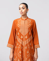 Relaxed Fit Embroidered Ethnic Kurta
