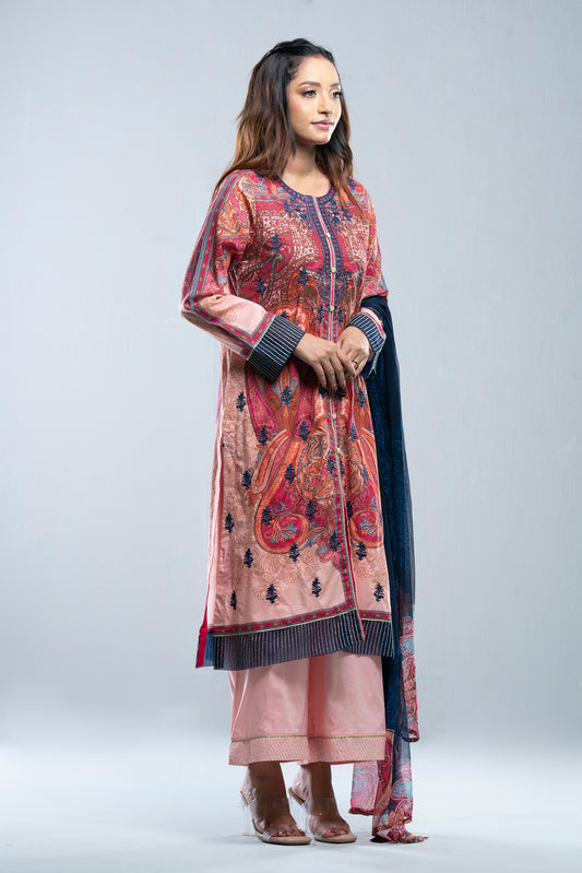 Smart Fit Three-Piece Semi-Formal Lawn with Chiffon Dupatta