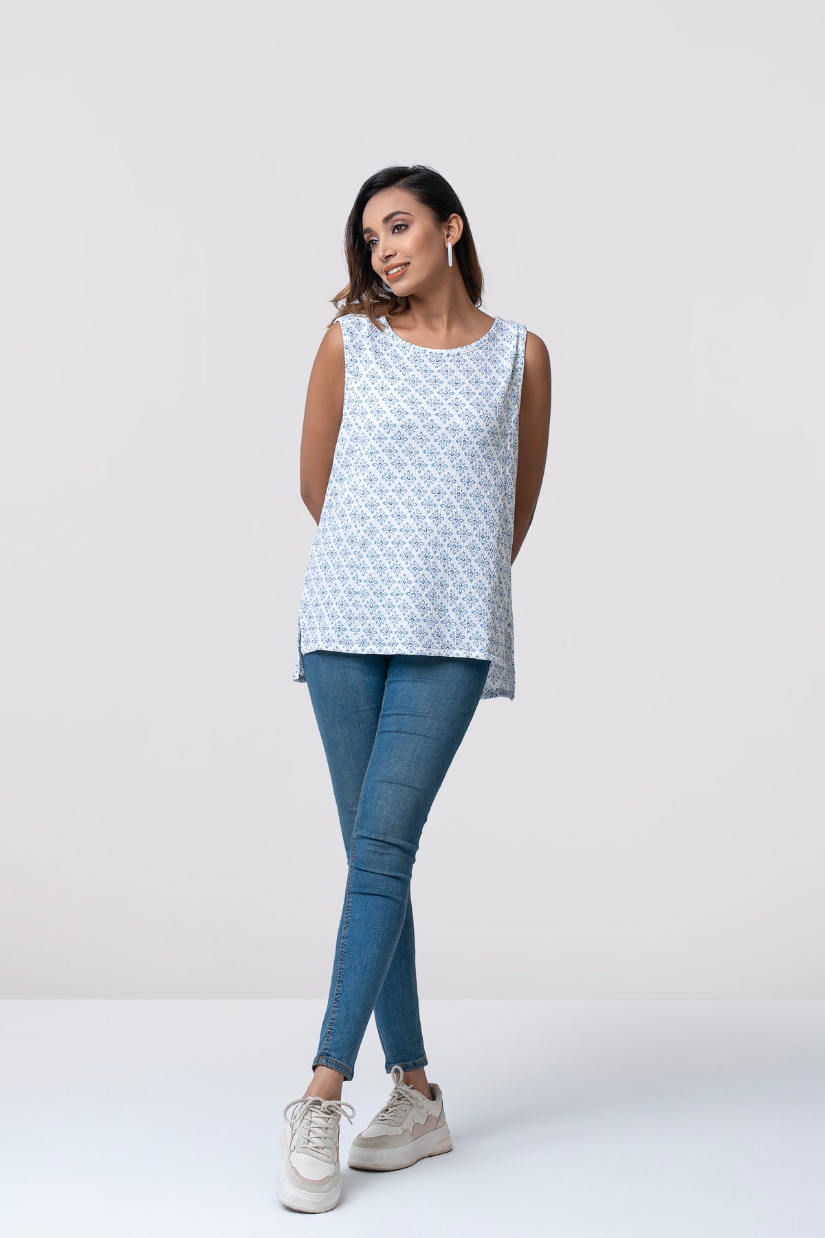 Regular Fit Printed Woven Tank Top