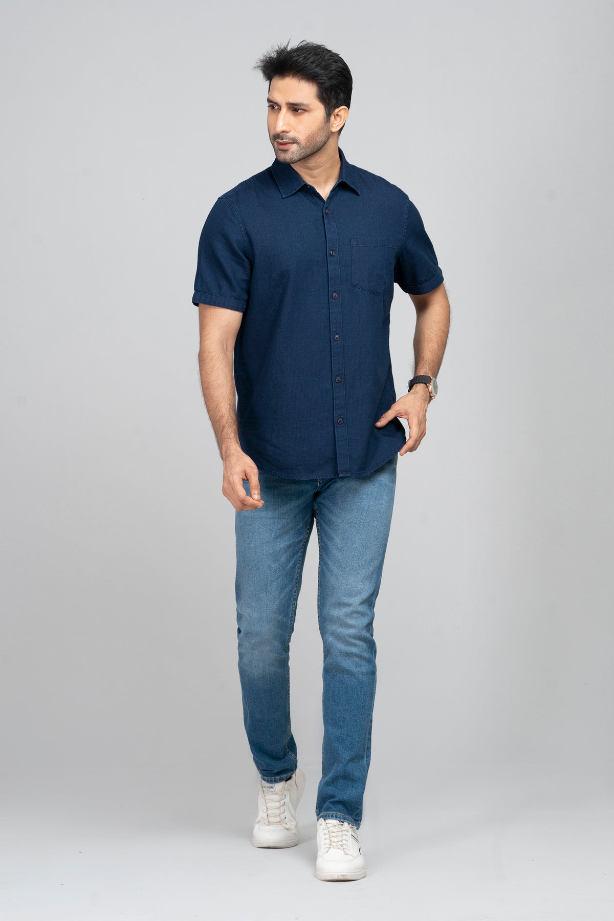 Regular Fit Solid Casual Cotton Shirt