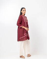 Relaxed Fit Embroidered Ethnic Kurti