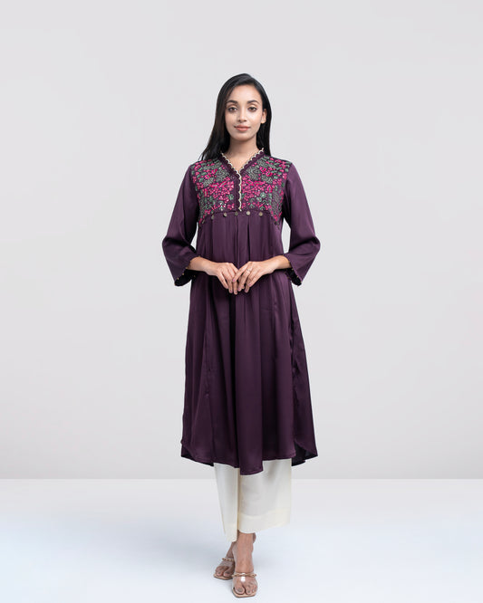 Smart Fit Scallop-Embroidered Satin Ethnic Kurta