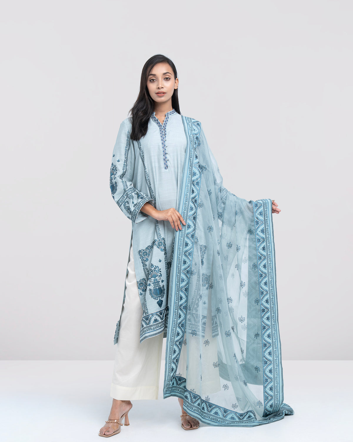 Smart Fit Embellished Two-Piece Formal Ethnic Set with Organza Dupatta