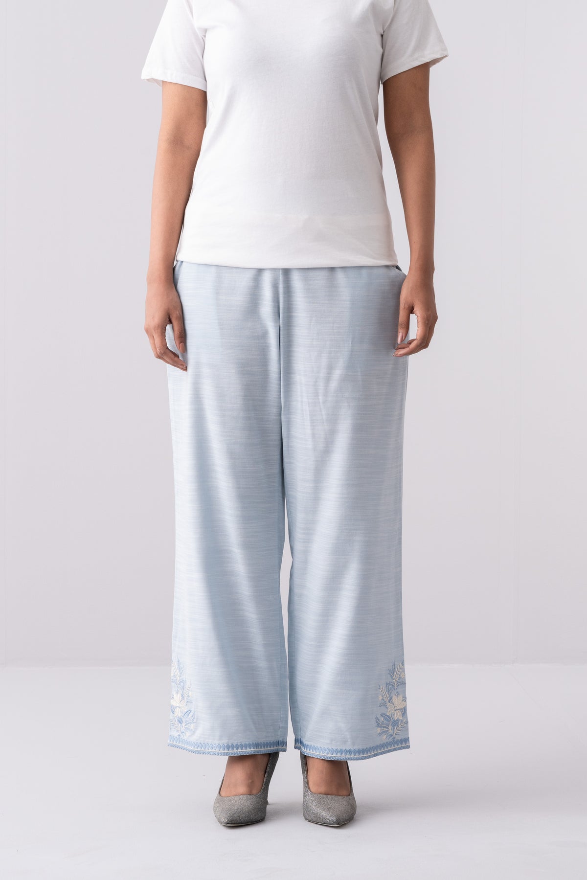 Relaxed Fit Floral Embroidered Ethnic Pants