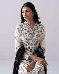 Smart Fit Printed Three-Piece Lawn with Chiffon Dupatta