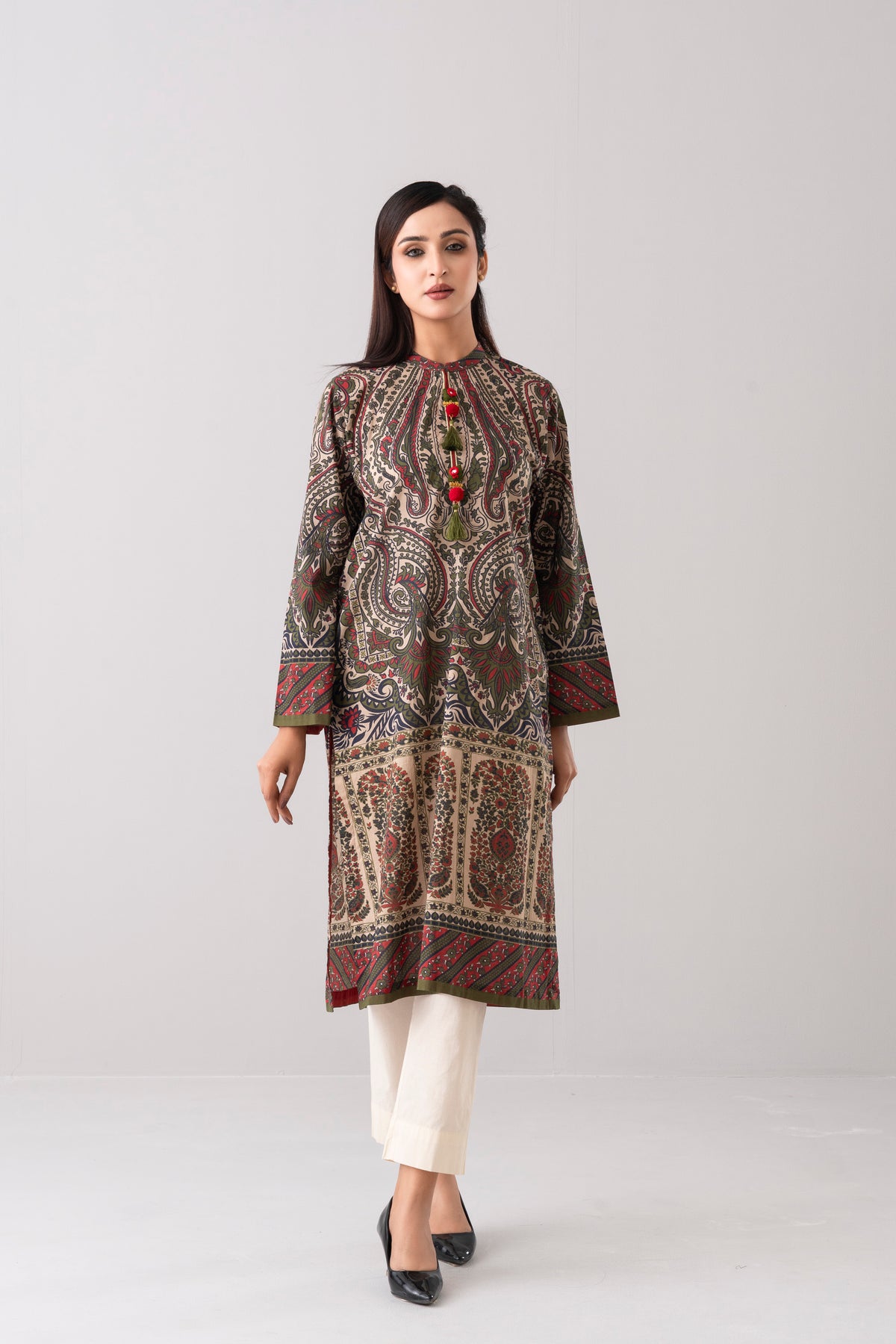 Relaxed Fit Embellished Lawn Kurta