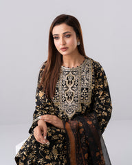 Relaxed Fit Embroidered Three-Piece Lawn with Organza Dupatta
