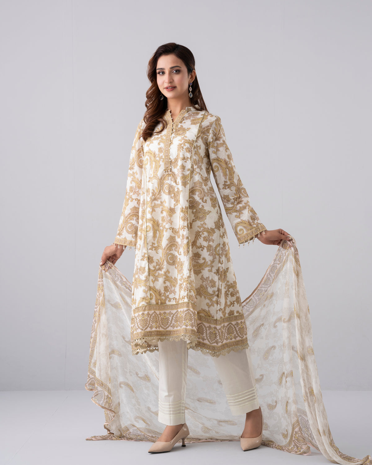 Smart Fit Printed Three-Piece Lawn with Chiffon Dupatta