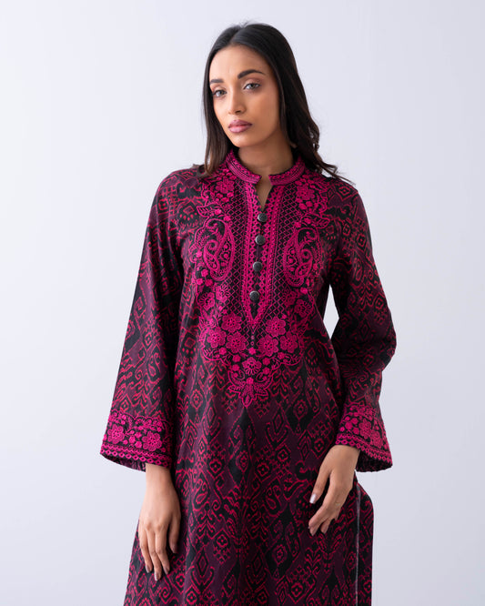 Smart Fit Embroidered Three-Piece Lawn with Silk Dupatta