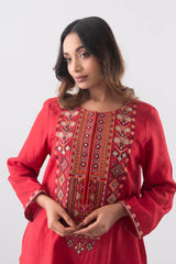 Smart Fit Embroidered Three-Piece Ethnic Set with Organza Dupatta