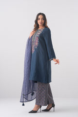 Smart Fit Embroidered Three-Piece Ethnic Set with Organza Dupatta