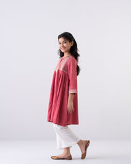 Girls' Embroidered Ethnic Kurti (6-8 Years)