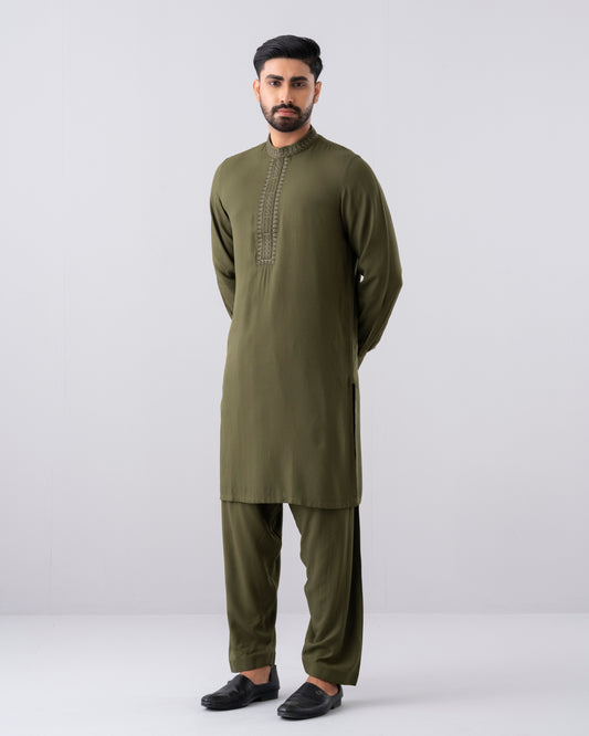 Regular Fit Embroidered Semi-Formal Kabli Set