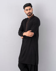 Regular Fit Embroidered Semi-Formal Kabli Set
