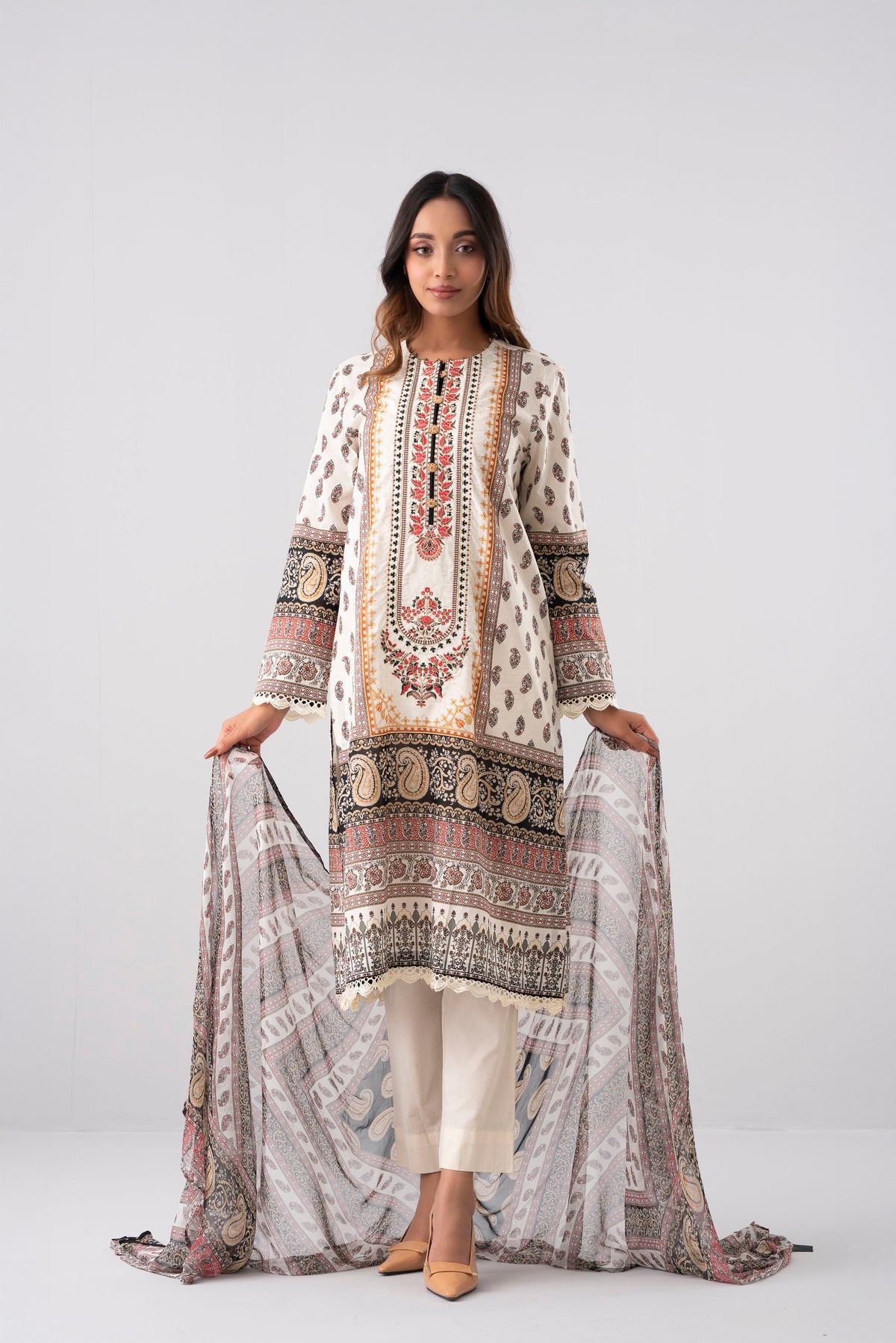 Smart Fit Embroidered Two-Piece Lawn