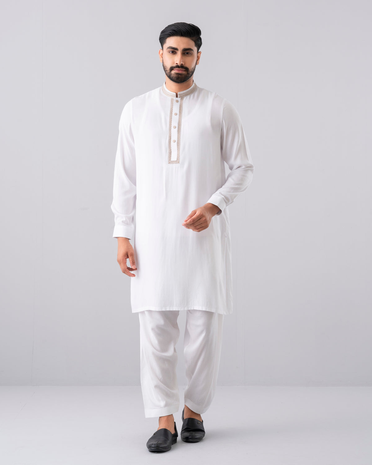 Regular Fit Embroidered Semi-Formal Kabli Set