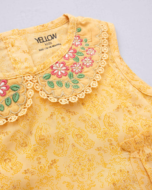 Newborn Girls' Ethnic Set (6-18 Months)