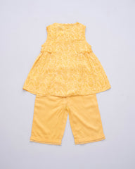Newborn Girls' Ethnic Set (3-6 Months)