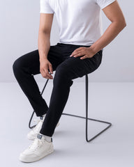 Carrot Fit Black Jeans