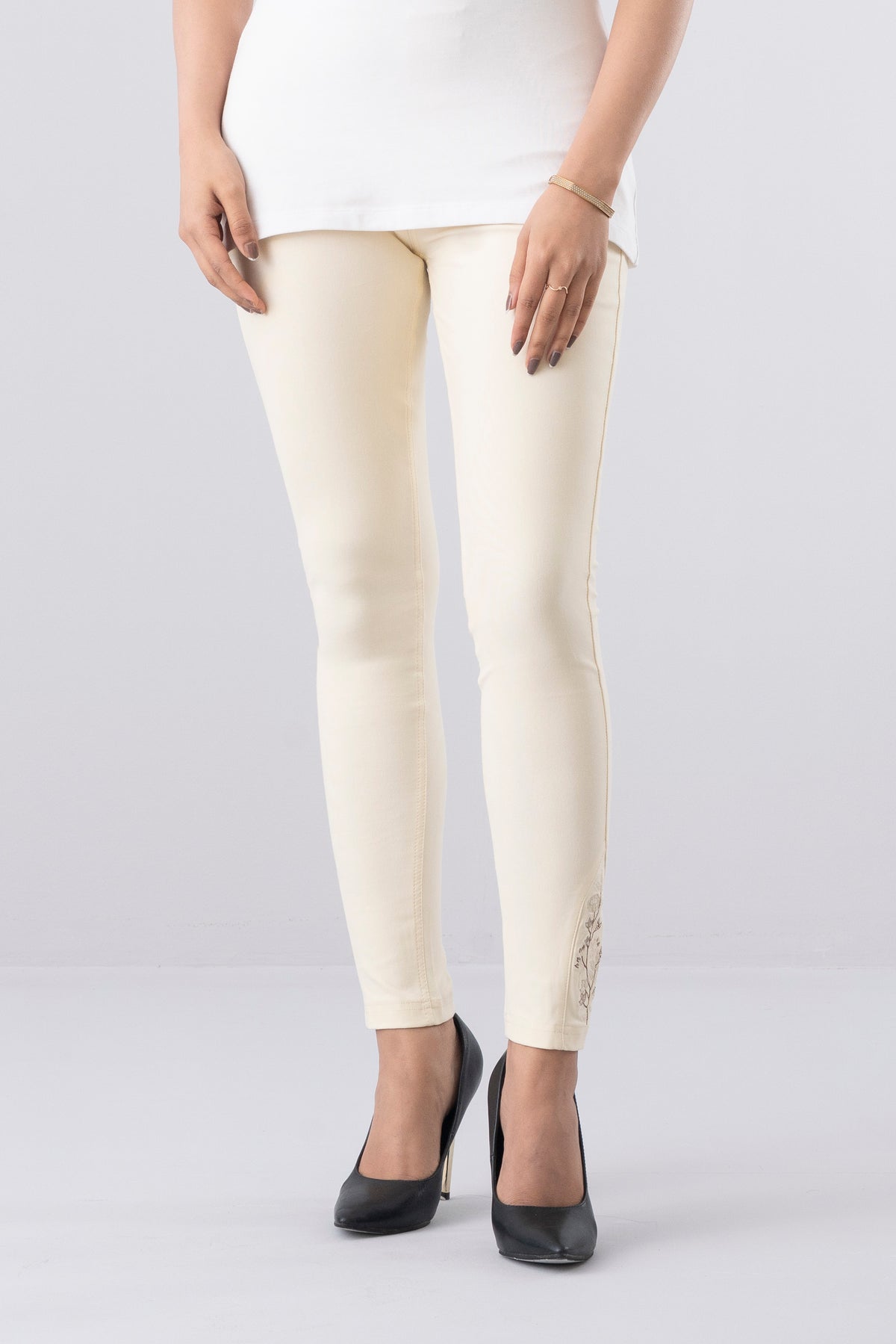 Women’s Knit Twill Embroidered Jegging