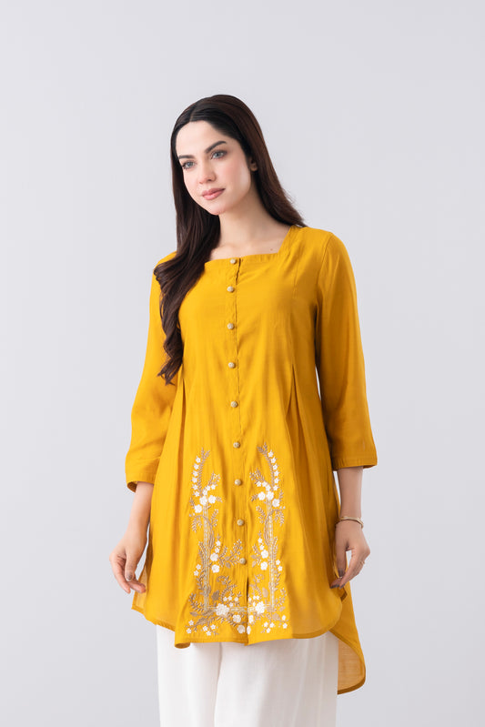 Relaxed Fit Embroidered Ethnic Kurti