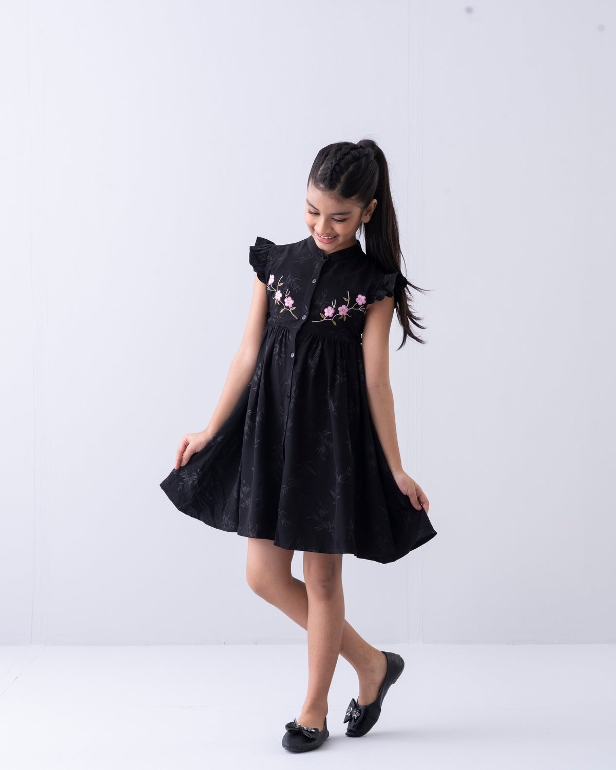 Girls' Embroidered Dress (6-8 Years)