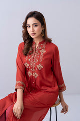 Relaxed Fit One-Piece Embroidered Ethnic Kurta