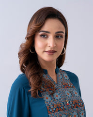 Relaxed Fit Embroidered  Ethnic Kurti