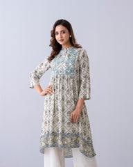 Smart Fit One-Piece Embroidered Ethnic Kurta