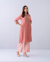 Relaxed Fit One-Piece Embroidered Ethnic Kurta
