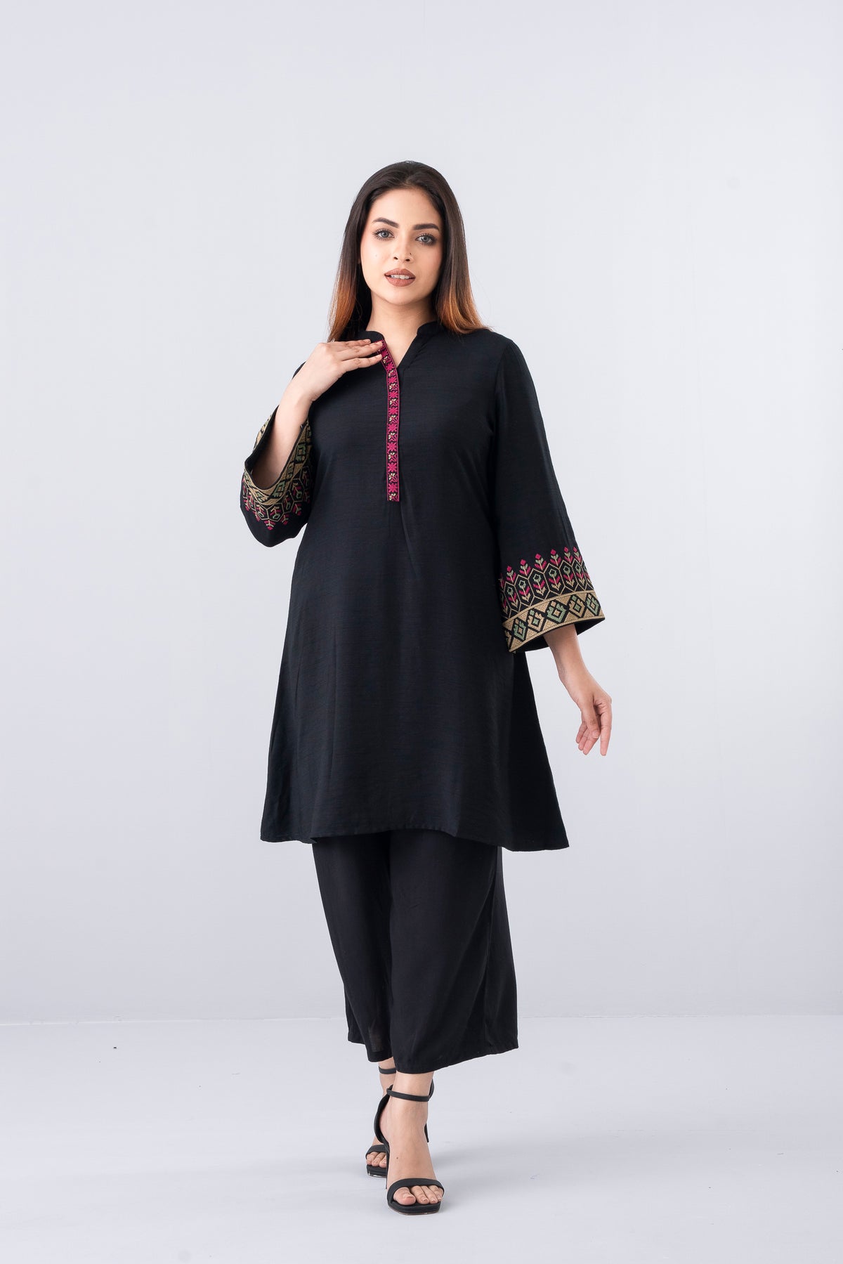 Smart Fit Embroidered Ethnic Kurti