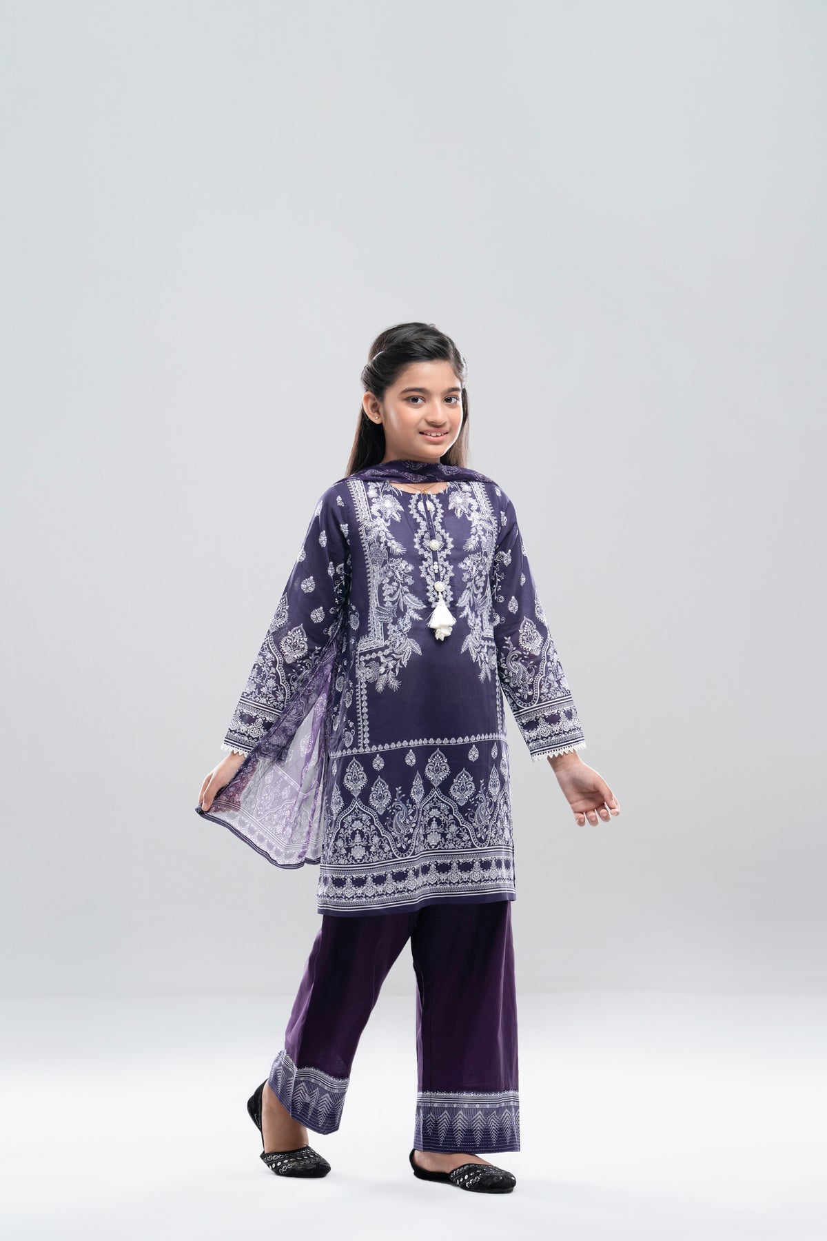 Smart Fit Printed Three-Piece Princess Lawn with Chiffon Dupatta (6-8 Years)
