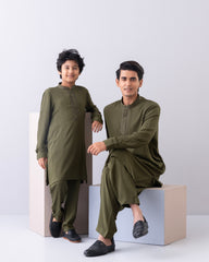 Regular Fit Embroidered Semi-Formal Kabli Set