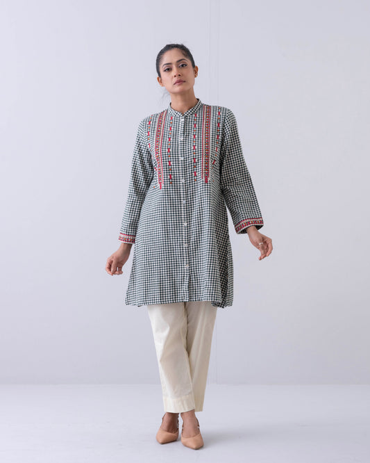 Relaxed Fit Embroidered Ethnic Kurti