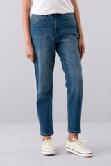 Boyfriend Fit Mid-Washed Denim