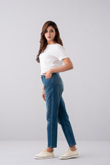 Boyfriend Fit Mid-Washed Denim