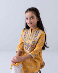 Girls' Embroidered Ethnic Kurti (6-8 Years)