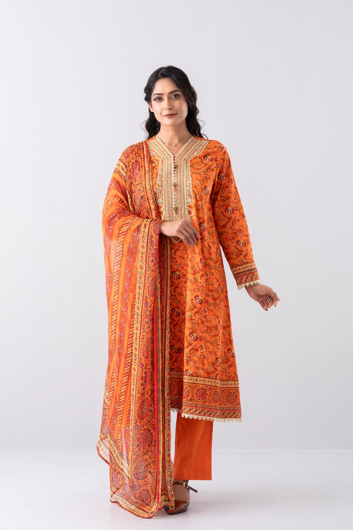 Smart Fit Printed Three-Piece Lawn with Chiffon Dupatta