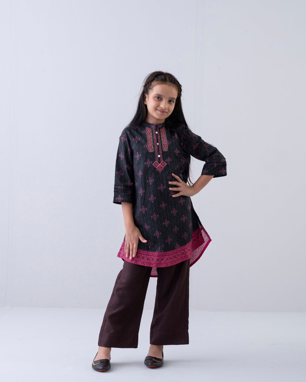 Junior Girls' Embroidered Cotton Ethnic kurti (10-14 Years)