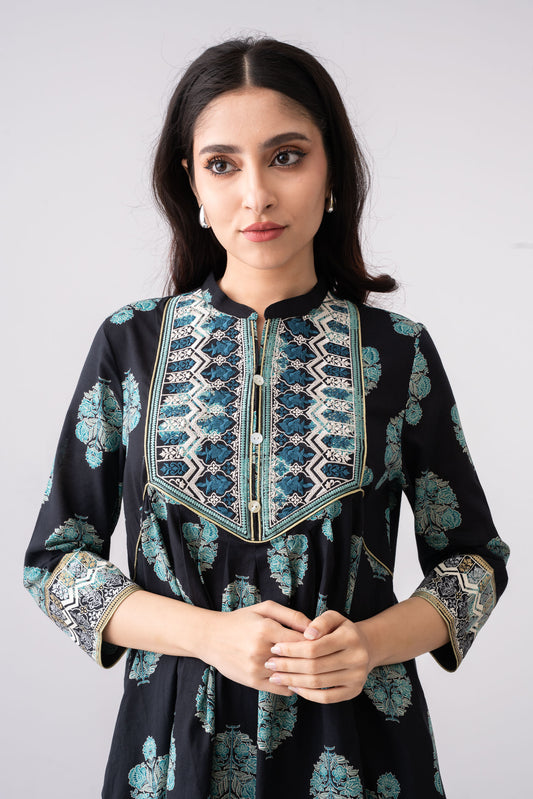 Long Length Single Piece Relaxed Fit Kurta