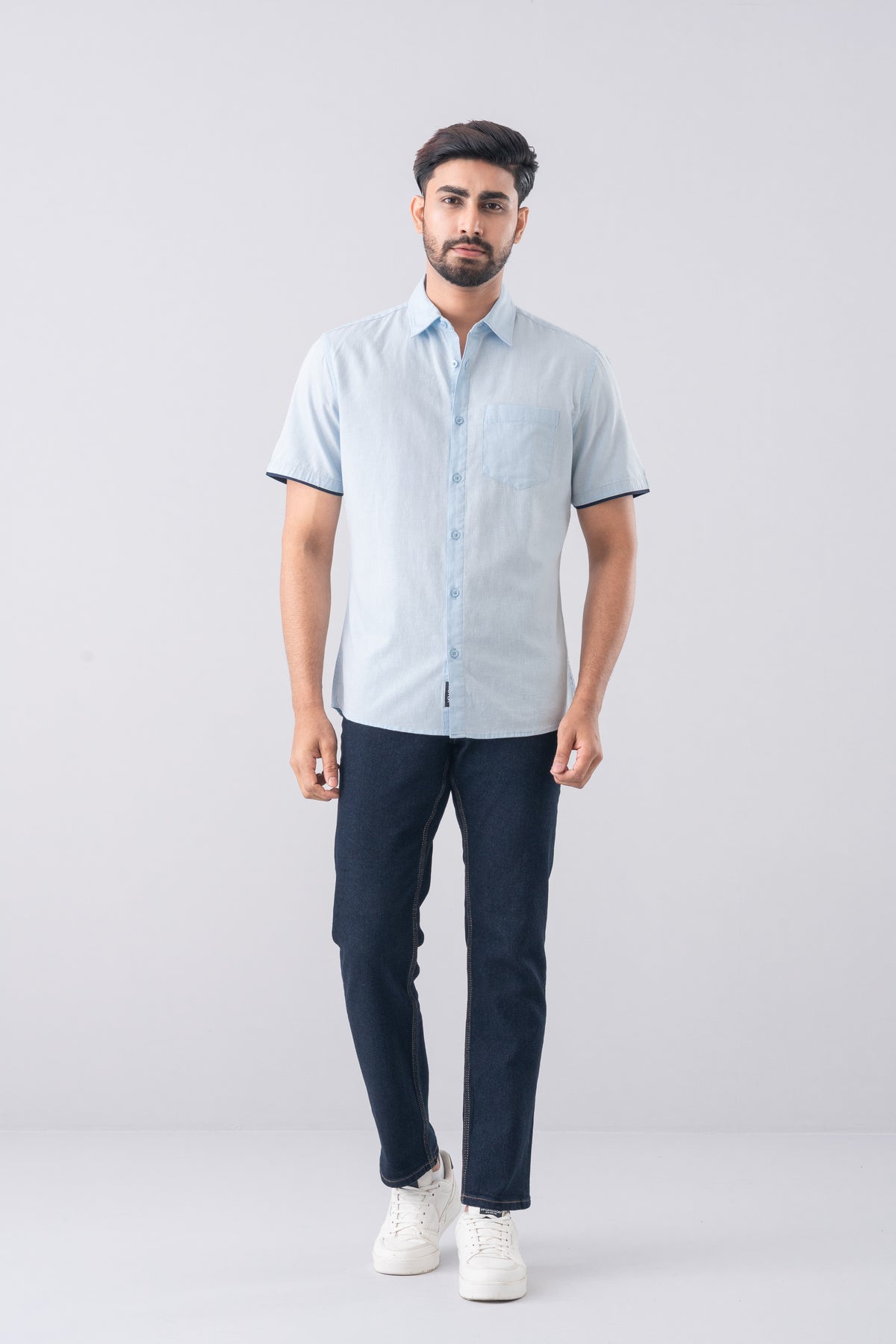 Slim Fit Solid Casual Shirt