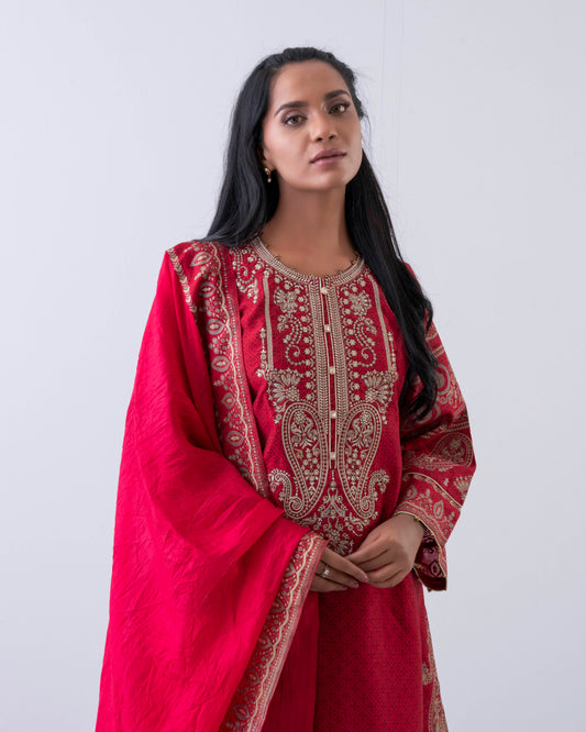 Relaxed Fit Embroidered Three-Piece Formal Ethnic Set