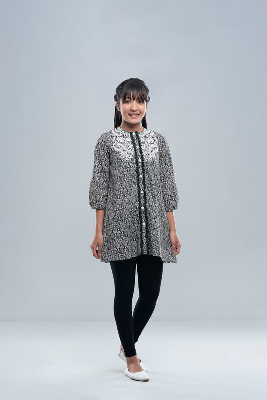 Junior Girls' Ethnic (10-14 Years)